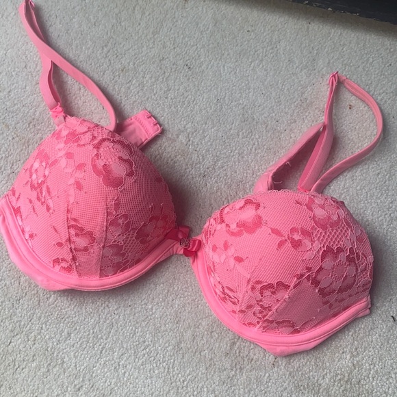 Victoria secret pink push up bra size 32C - Picture 1 of 3